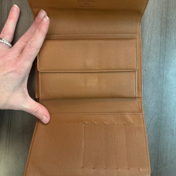Authentic Vintage LV Wallet - Picture 6 of 9